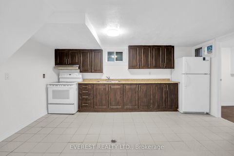 Photo 27 at 7790 Kittridge Drive, Malton, Mississauga