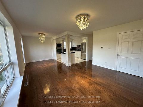 Photo 4 at 85 Aurora Heights Drive, Aurora Heights, Aurora