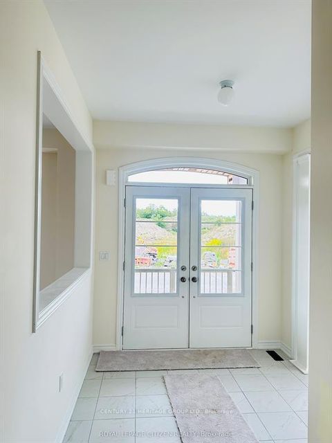 Photo 1 at 1 Wayne Allison Drive, Sutton & Jackson's Point, Georgina