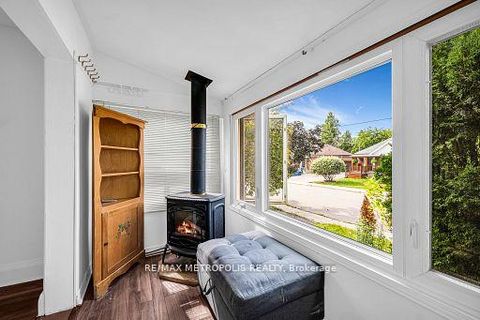 Photo 3 at 97 N Woodrow Boulevard, Birchmount, Toronto