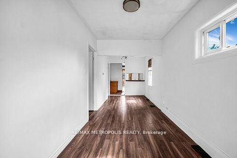 Photo 14 at 97 N Woodrow Boulevard, Birchmount, Toronto