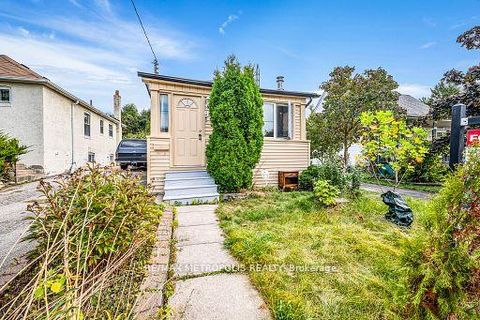 Photo 25 at 97 N Woodrow Boulevard, Birchmount, Toronto