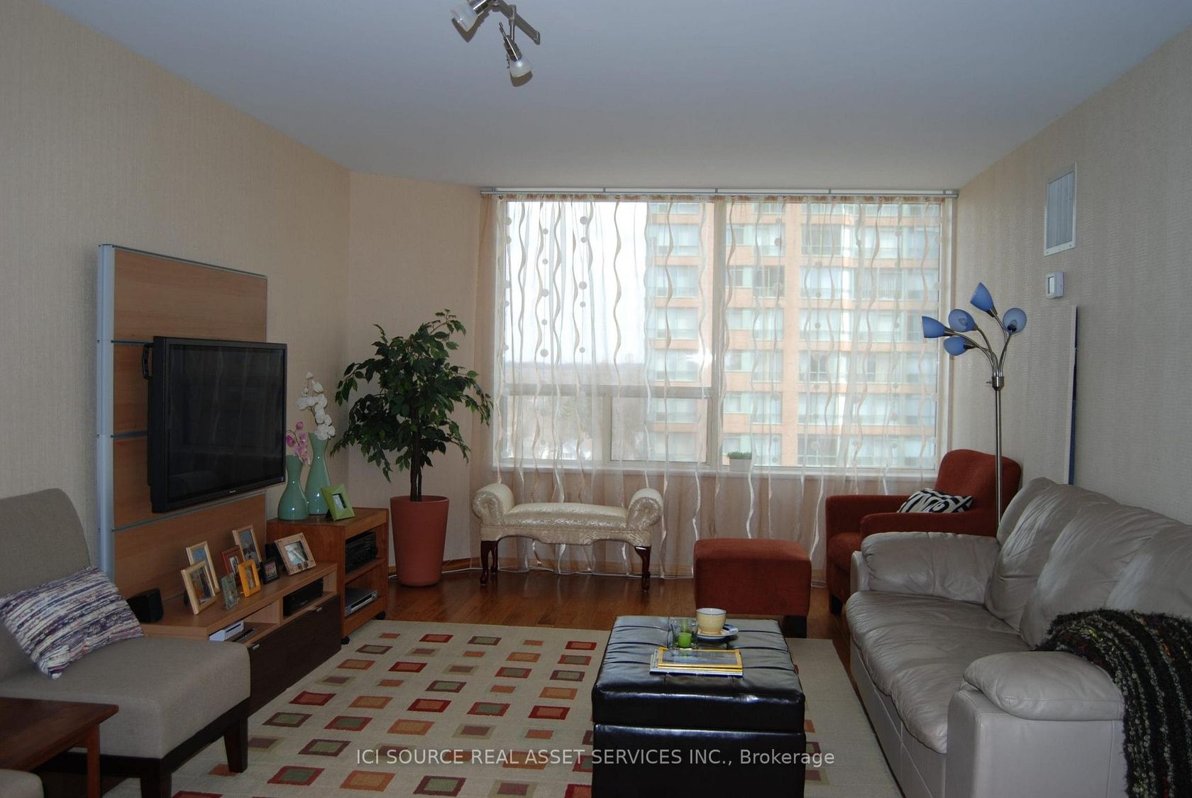 905 - 1270 Maple Crossing Boulevard, Brant, Burlington 