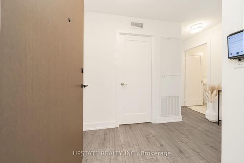 Photo 9 at 1006 - 10 Eva Road, Etobicoke West Mall, Toronto