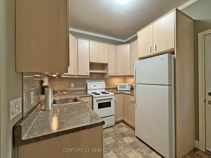 Photo 31 at 146 James Street S, Durand, Hamilton
