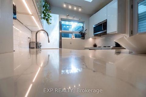 Photo 11 at 819 Craven Road, Coxwell, Toronto