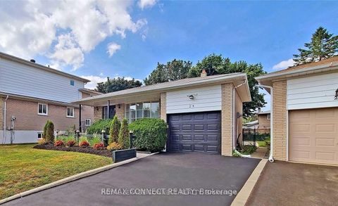 Photo 2 at 24 Lalton Place, Guildwood, Toronto