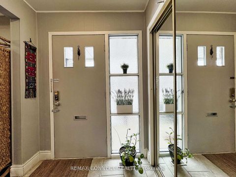 Photo 4 at 24 Lalton Place, Guildwood, Toronto