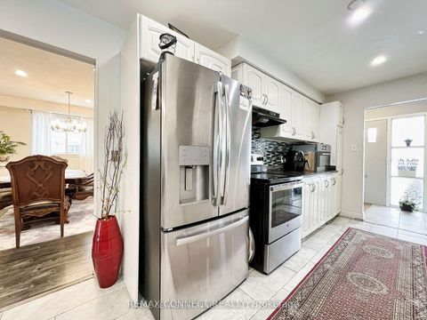 Photo 10 at 24 Lalton Place, Guildwood, Toronto