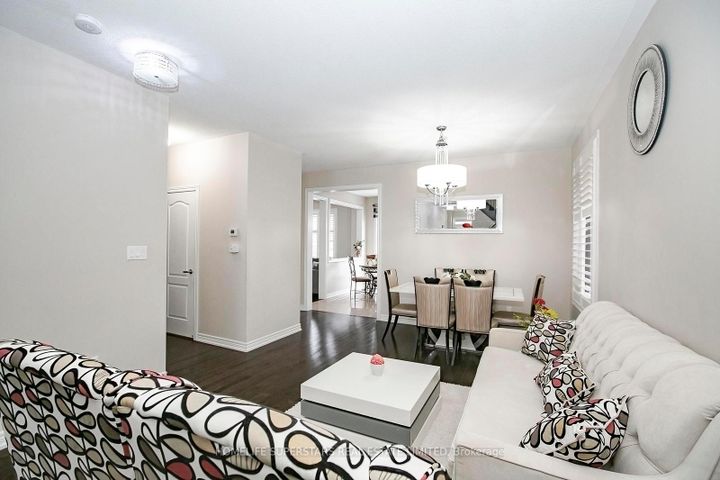 Photo 9 at 18 Ripple Street, Wellington, Brampton