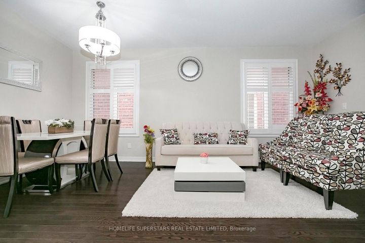 Photo 10 at 18 Ripple Street, Wellington, Brampton