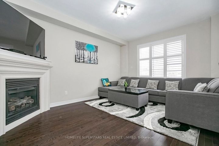 Photo 12 at 18 Ripple Street, Wellington, Brampton