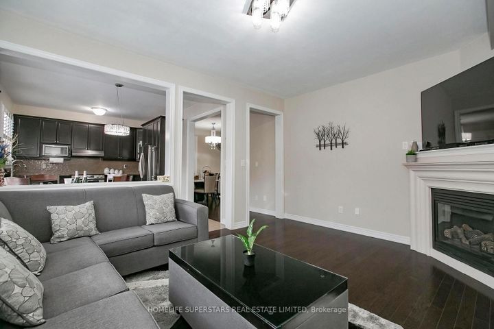 Photo 15 at 18 Ripple Street, Wellington, Brampton