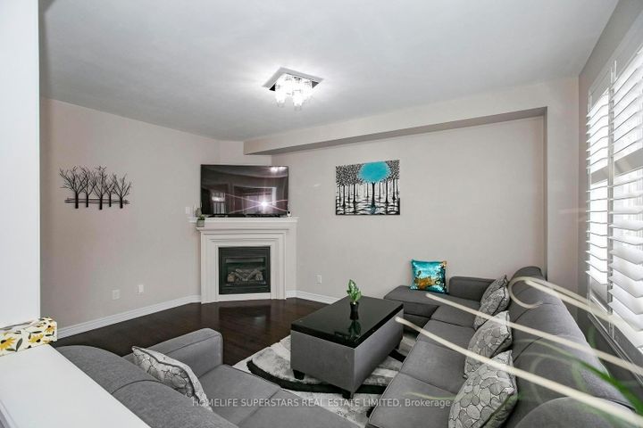 Photo 16 at 18 Ripple Street, Wellington, Brampton