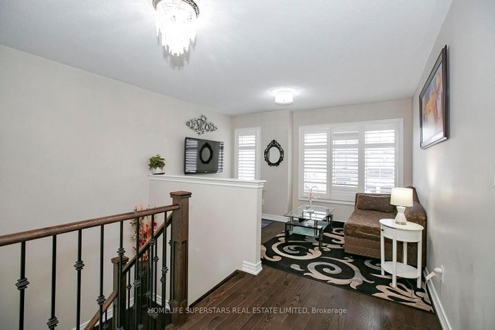 Photo 24 at 18 Ripple Street, Wellington, Brampton