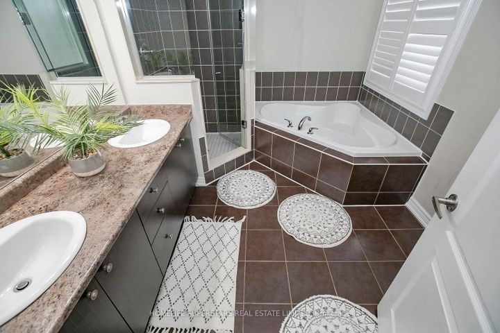 Photo 30 at 18 Ripple Street, Wellington, Brampton