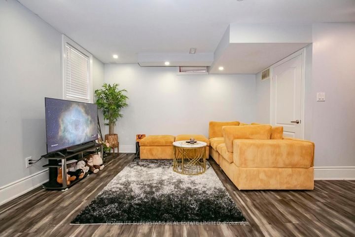 Photo 40 at 18 Ripple Street, Wellington, Brampton