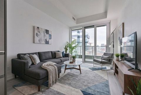 Photo 9 at 803E - 70 Princess Street, Waterfront Communities C8, Toronto