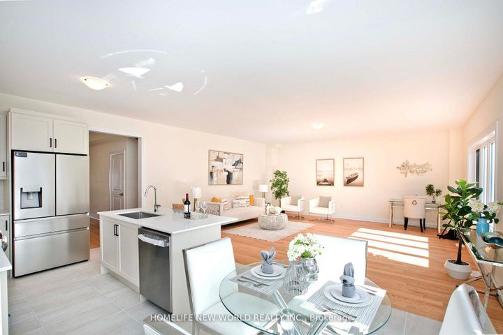 Photo 12 at 240 Seguin Street N, Oak Ridges, Richmond Hill