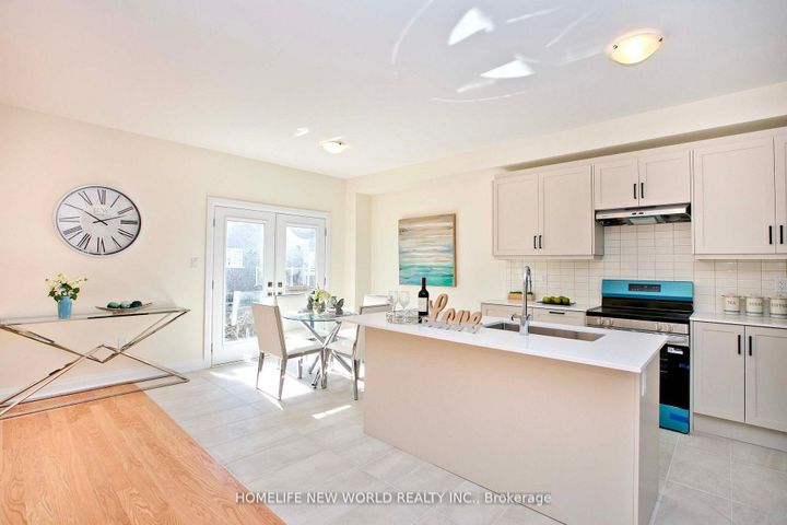 Photo 14 at 240 Seguin Street N, Oak Ridges, Richmond Hill