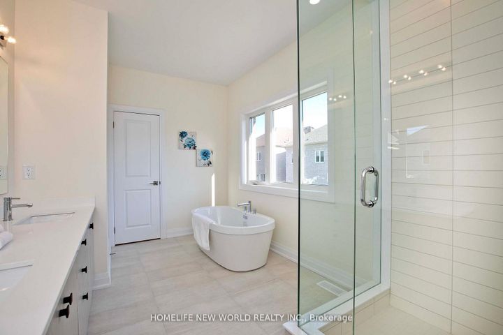 Photo 16 at 240 Seguin Street N, Oak Ridges, Richmond Hill