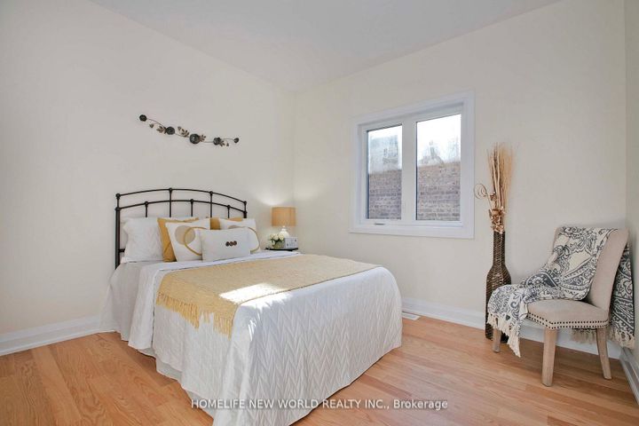 Photo 25 at 240 Seguin Street N, Oak Ridges, Richmond Hill