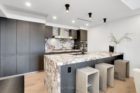 Photo 6 at 4408 - 180 University Avenue, Bay Street Corridor, Toronto