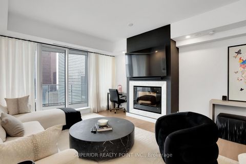 Photo 10 at 4408 - 180 University Avenue, Bay Street Corridor, Toronto