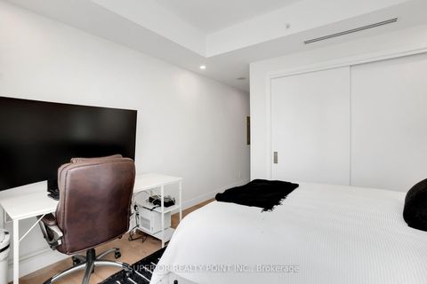 Photo 15 at 4408 - 180 University Avenue, Bay Street Corridor, Toronto