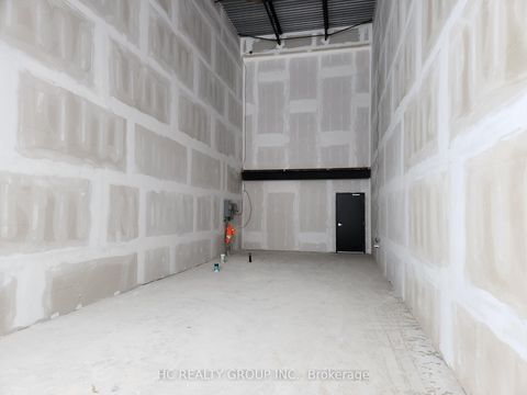 Photo 7 at B13 - 3101 Kennedy Road, Milliken, Toronto