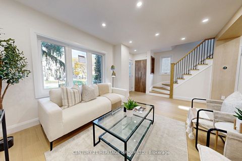 Photo 4 at 547 Melrose Avenue, Nortown, Toronto