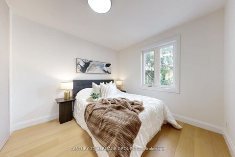 Photo 16 at 547 Melrose Avenue, Nortown, Toronto