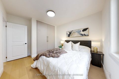 Photo 17 at 547 Melrose Avenue, Nortown, Toronto