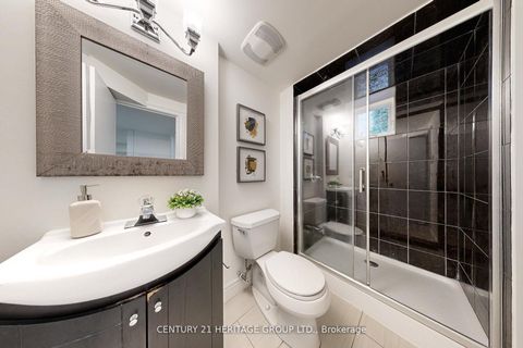 Photo 24 at 547 Melrose Avenue, Nortown, Toronto