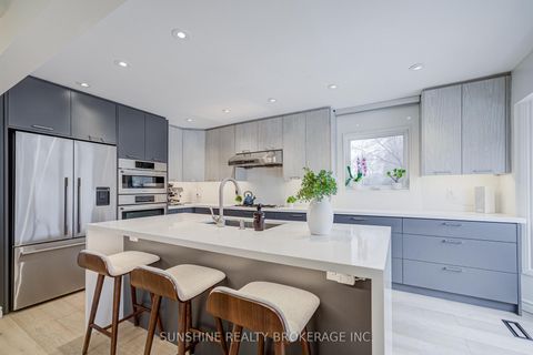 Photo 11 at 48 Ridware Crescent, Highland Creek, Toronto