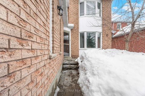 Photo 4 at 44 Carruthers Crescent, Grove East, Barrie