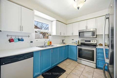 Photo 14 at 44 Carruthers Crescent, Grove East, Barrie