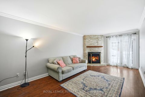 Photo 16 at 44 Carruthers Crescent, Grove East, Barrie