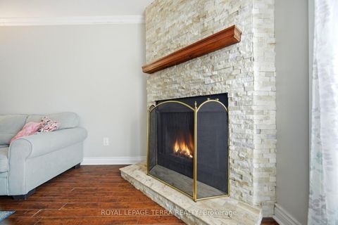 Photo 17 at 44 Carruthers Crescent, Grove East, Barrie