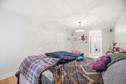 Photo 26 at 44 Carruthers Crescent, Grove East, Barrie