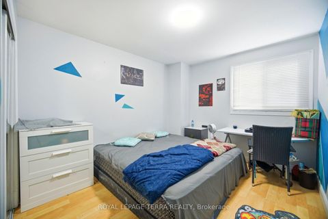 Photo 32 at 44 Carruthers Crescent, Grove East, Barrie