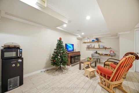 Photo 37 at 44 Carruthers Crescent, Grove East, Barrie