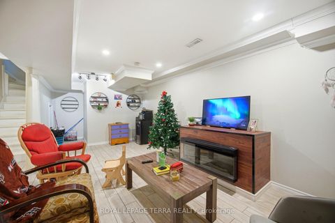 Photo 39 at 44 Carruthers Crescent, Grove East, Barrie