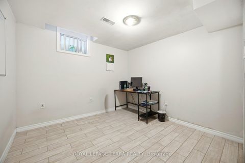 Photo 44 at 44 Carruthers Crescent, Grove East, Barrie