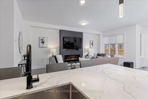 Photo 9 at 2105 Wilson Street, Alcona, Innisfil