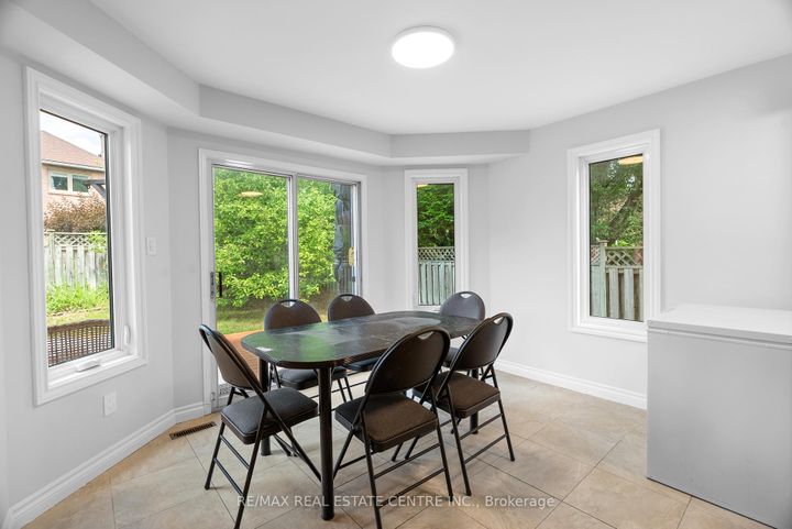 Photo 13 at 4623 Hewicks Lane, East Credit, Mississauga