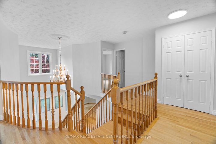 Photo 18 at 4623 Hewicks Lane, East Credit, Mississauga