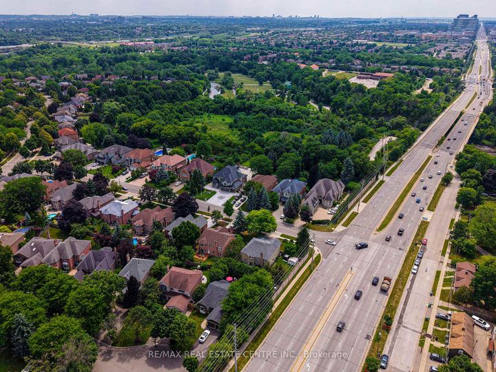 Photo 25 at 4623 Hewicks Lane, East Credit, Mississauga