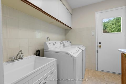 Photo 15 at 4623 Hewicks Lane, East Credit, Mississauga