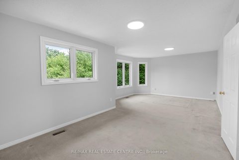 Photo 28 at 4623 Hewicks Lane, East Credit, Mississauga